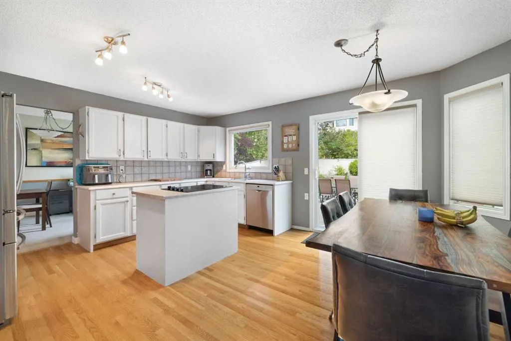 156 Woodfield Road SW