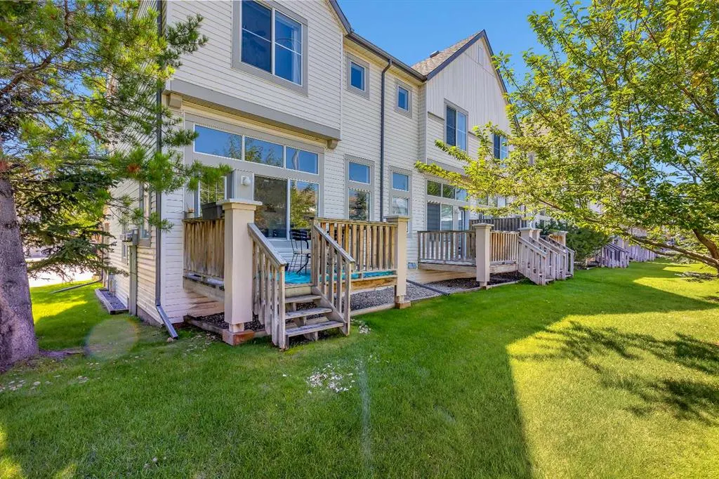 99 Copperfield Court SE