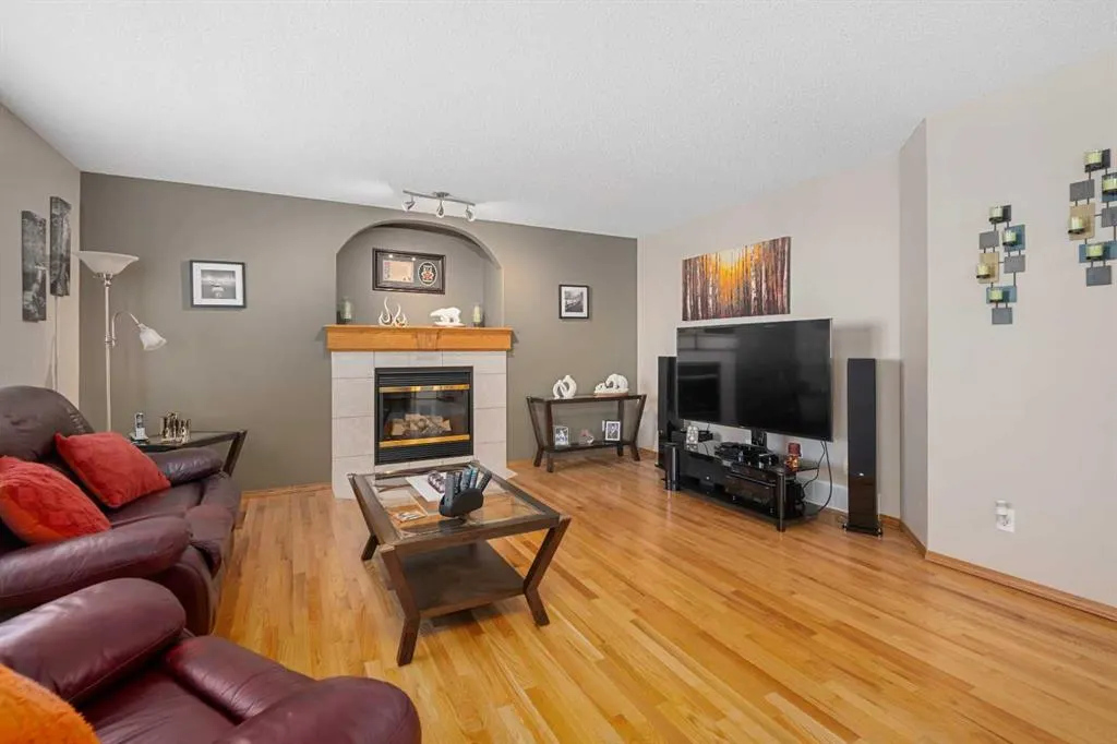 195 Cove Crescent