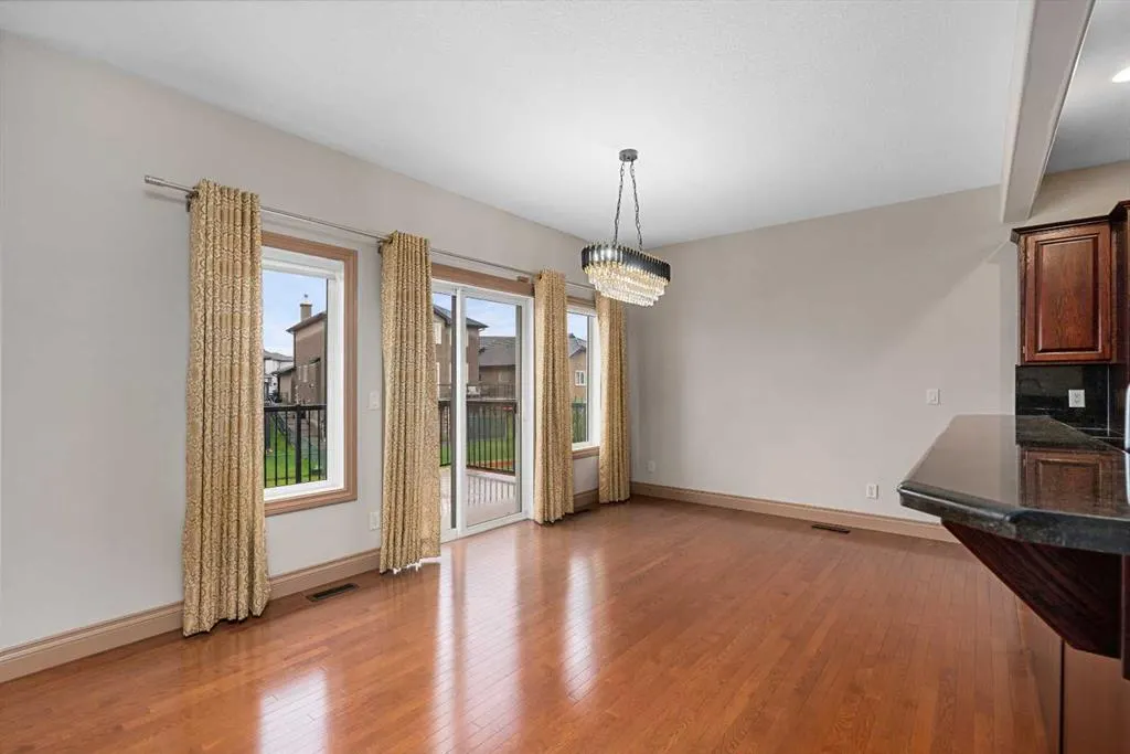 151 Cove Close