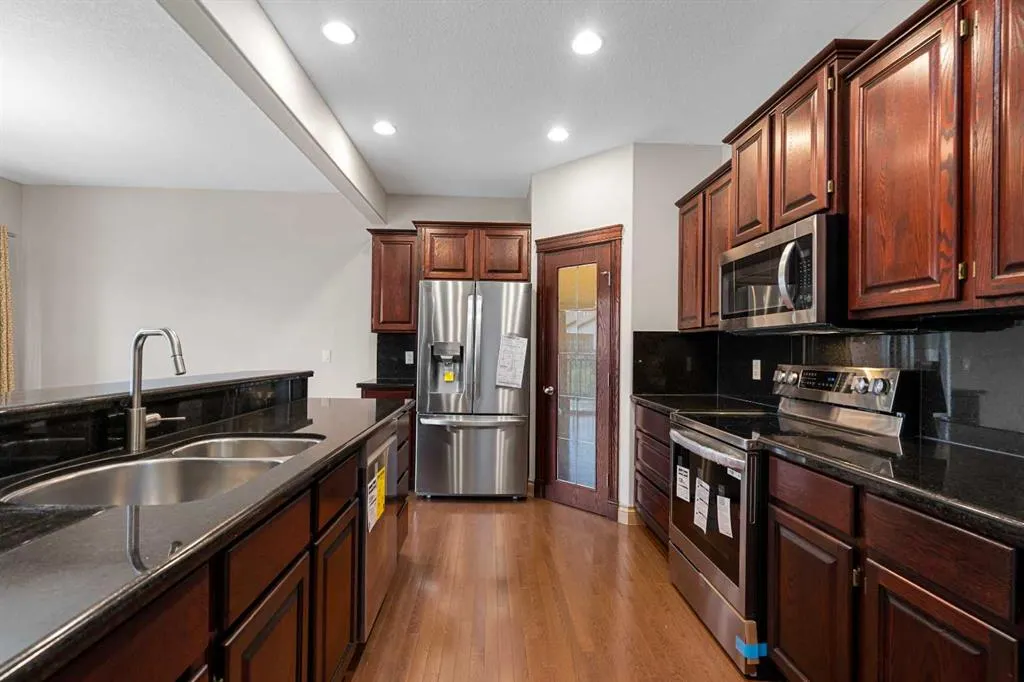 151 Cove Close