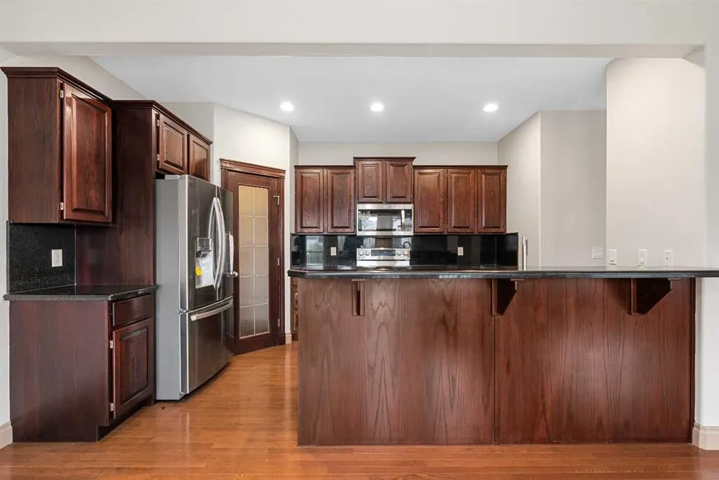 151 Cove Close
