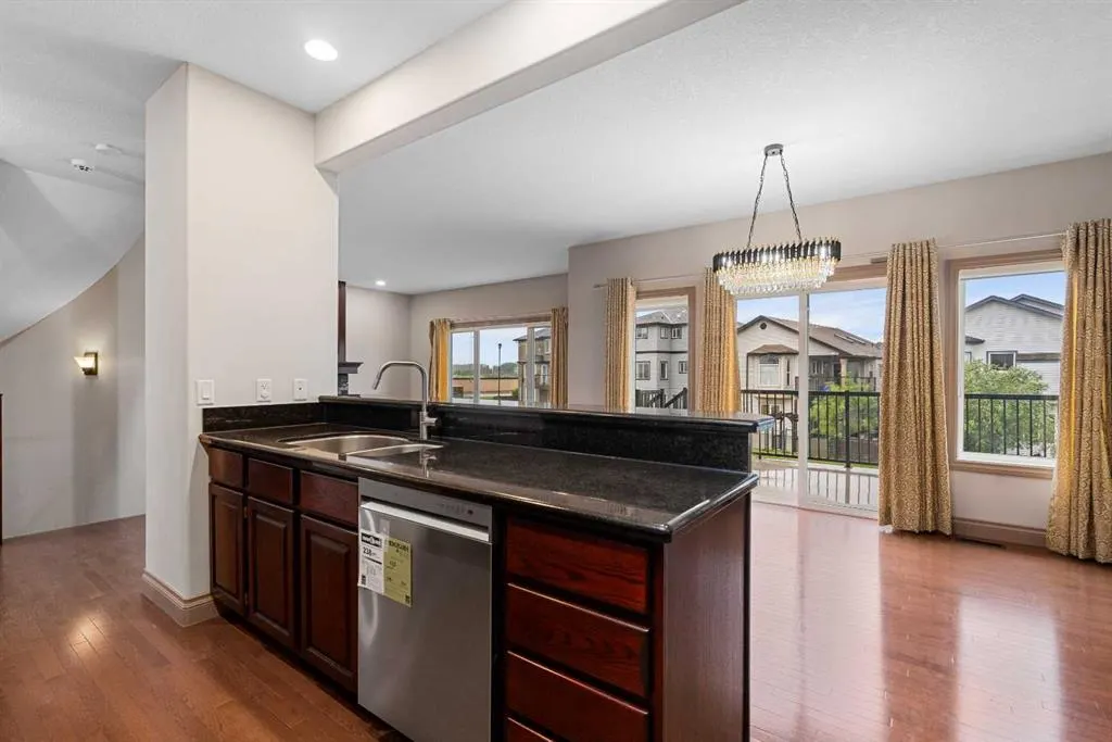 151 Cove Close