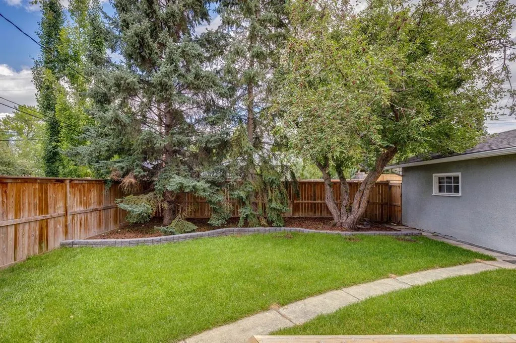 26 Butler Crescent NW