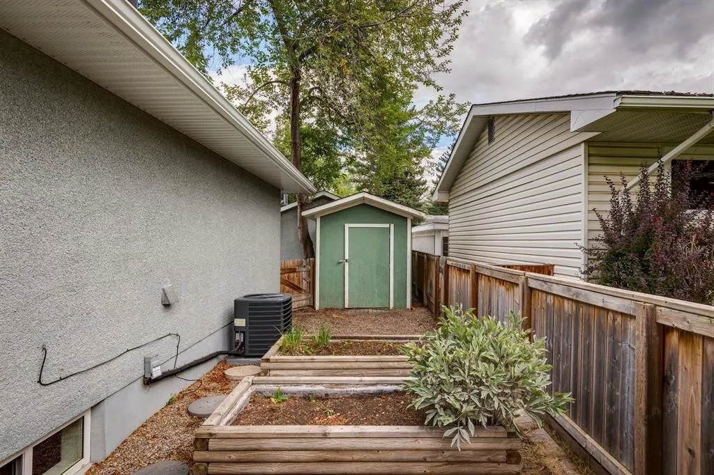 26 Butler Crescent NW