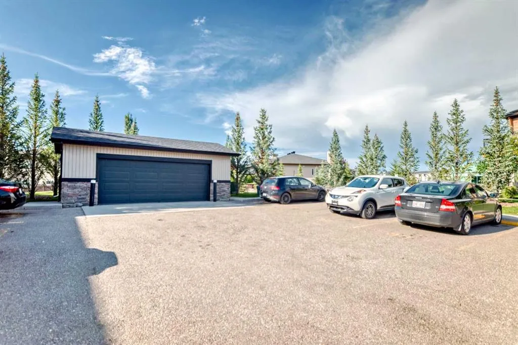 2781 Chinook Winds Drive SW, #5101