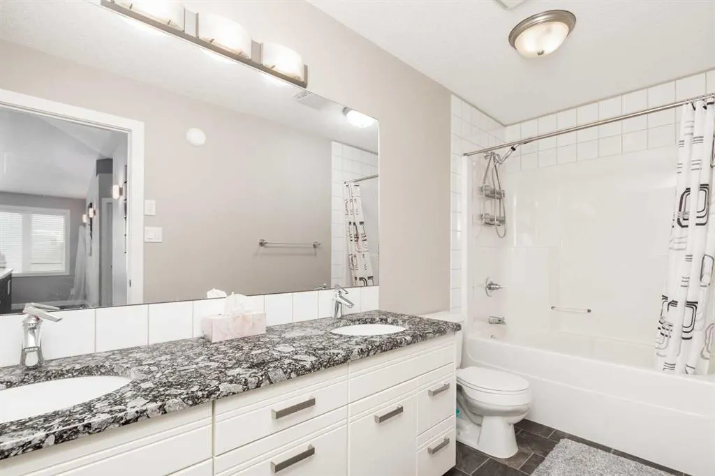 230 Couleesprings Grove S