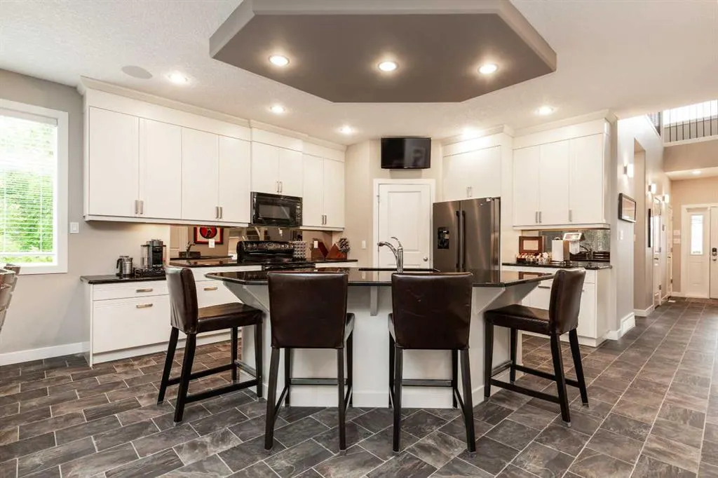230 Couleesprings Grove S