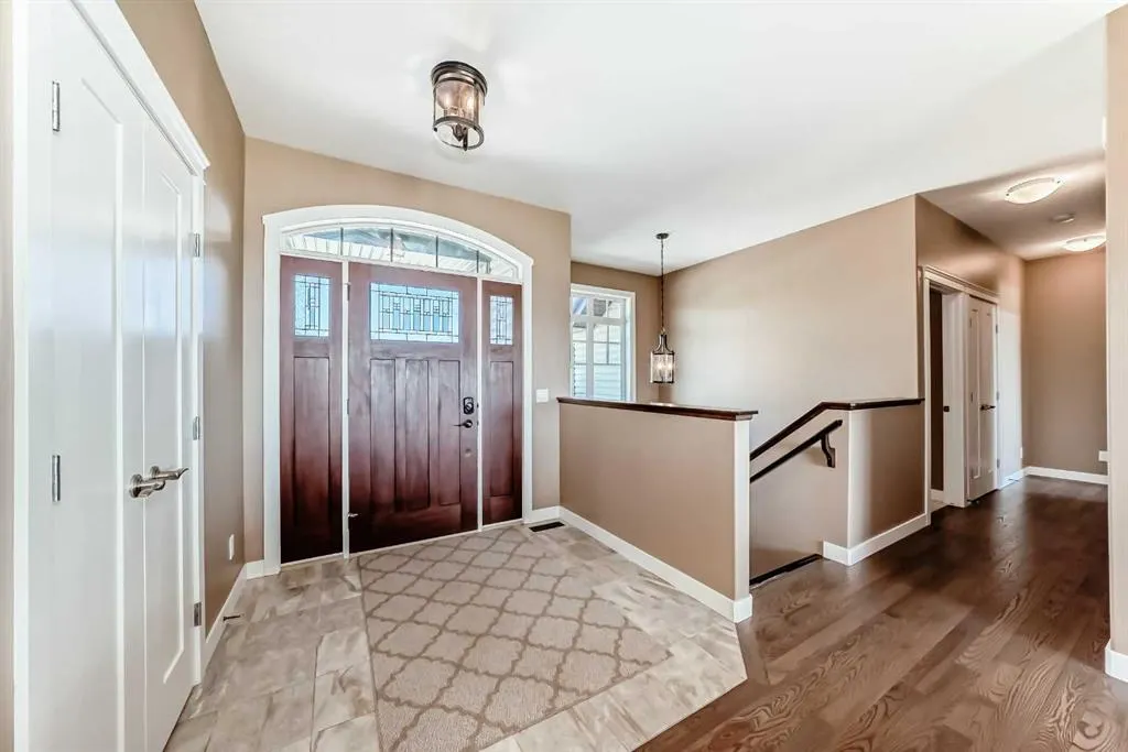 196096 144 Street W
