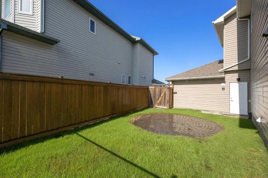 103 Rattlepan Creek Crescent