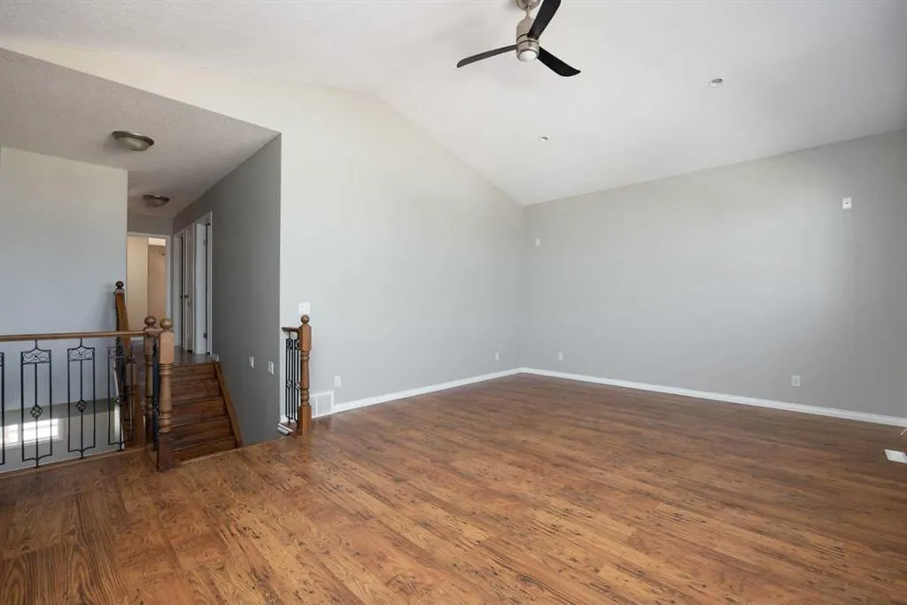 103 Rattlepan Creek Crescent