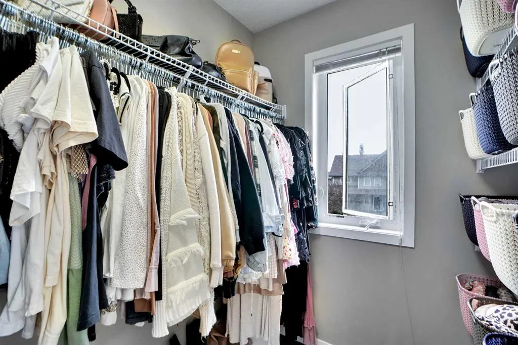 21 Copperpond Road SE