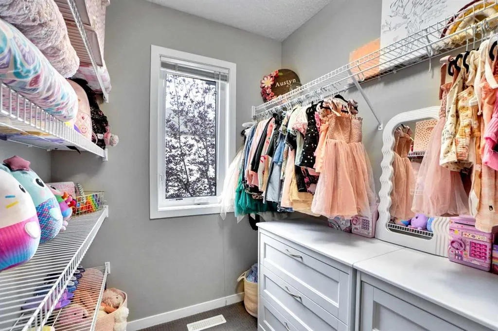 21 Copperpond Road SE