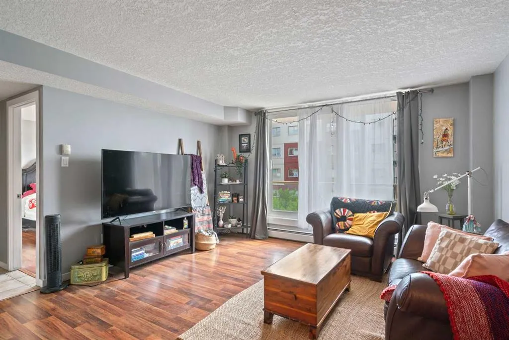 429 14 Street NW, #404