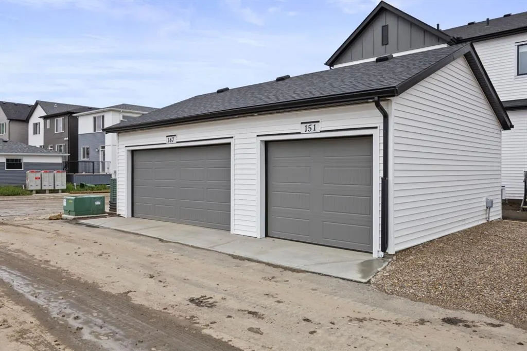 151 Lewiston Drive NE