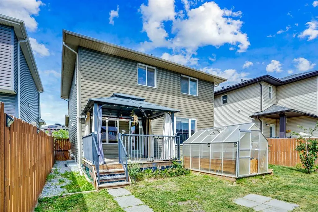 347 Evanston Drive NW