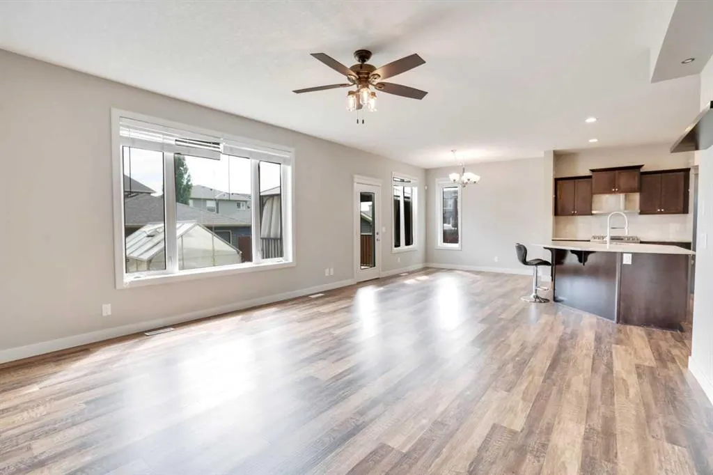 347 Evanston Drive NW