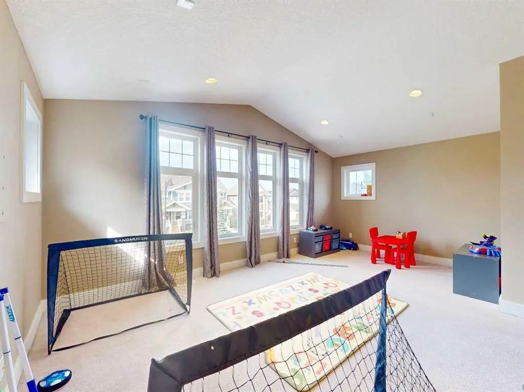 428 Mahogany Boulevard SE