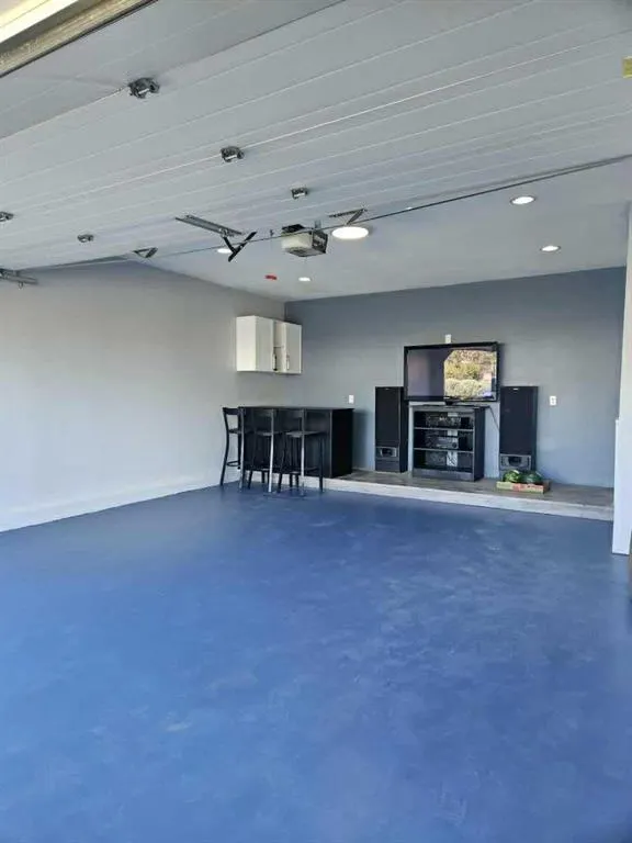 93 Ellenwood Drive