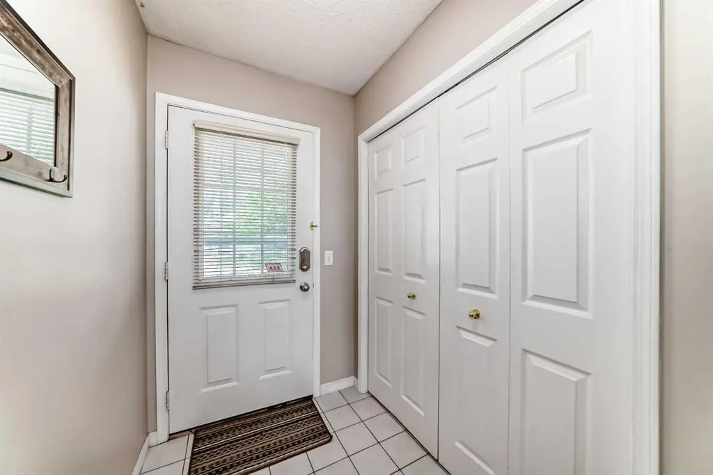 104 Kingsland Court SW