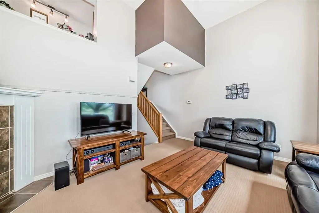 104 Kingsland Court SW