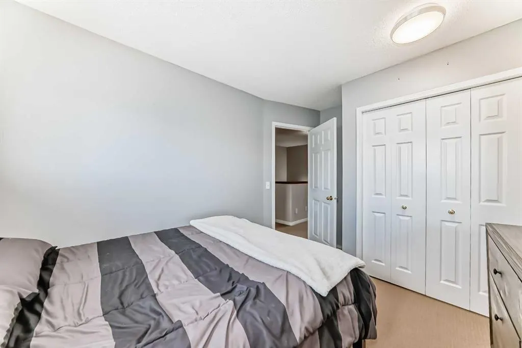 104 Kingsland Court SW