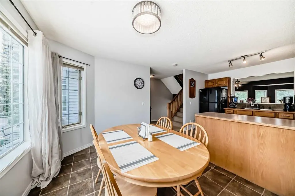 104 Kingsland Court SW