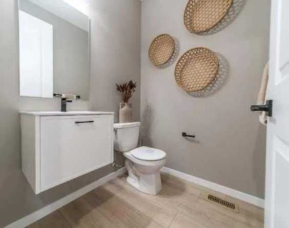 136 Lucas Gardens NW