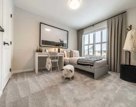 136 Lucas Gardens NW