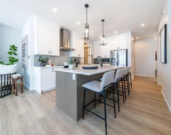 136 Lucas Gardens NW