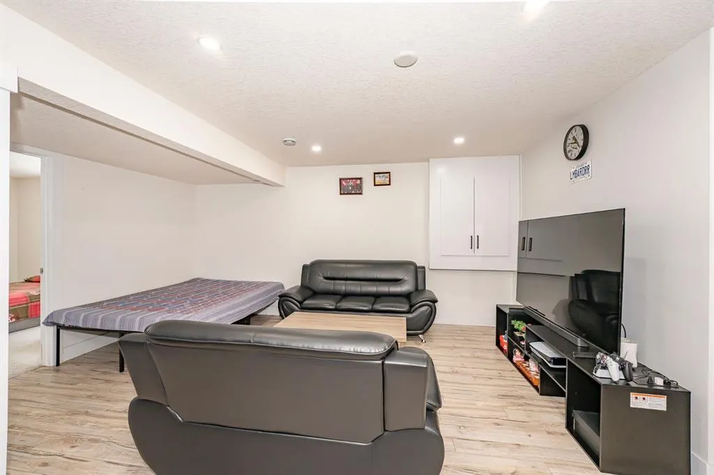 132 Willowmere Close