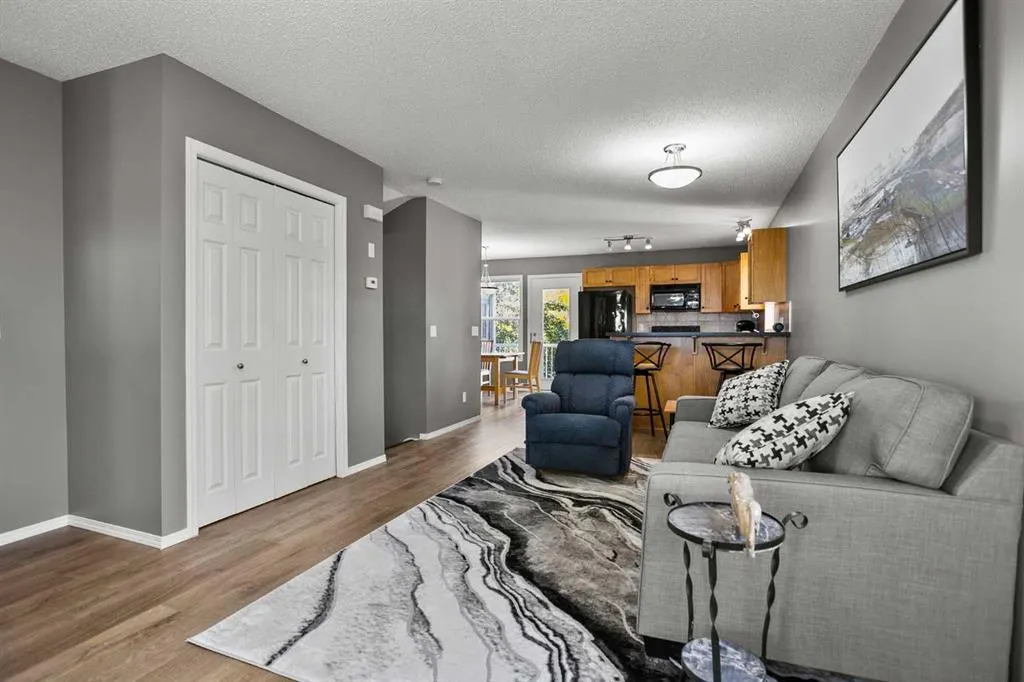 701 Prairie Sound Circle NW