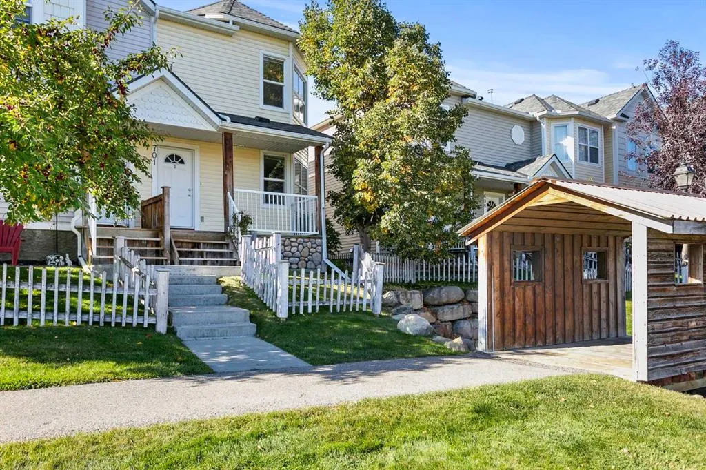 701 Prairie Sound Circle NW