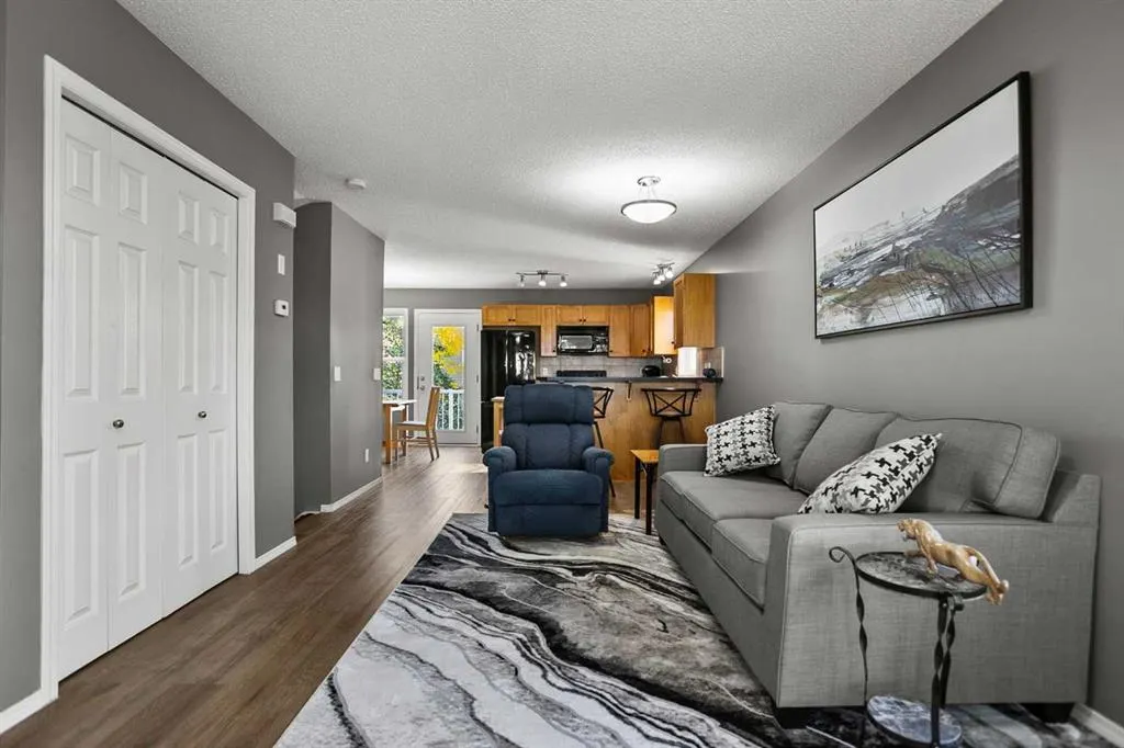 701 Prairie Sound Circle NW