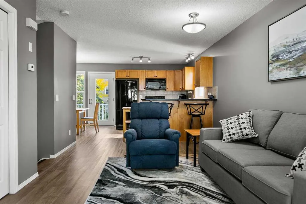 701 Prairie Sound Circle NW