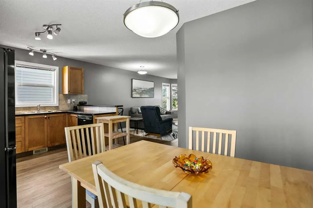 701 Prairie Sound Circle NW