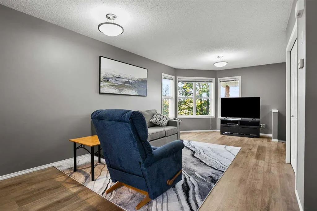 701 Prairie Sound Circle NW