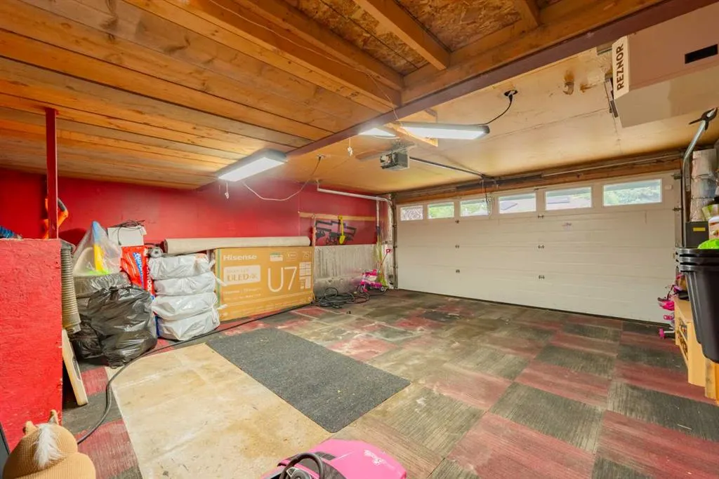 80 TAYLOR Way SE