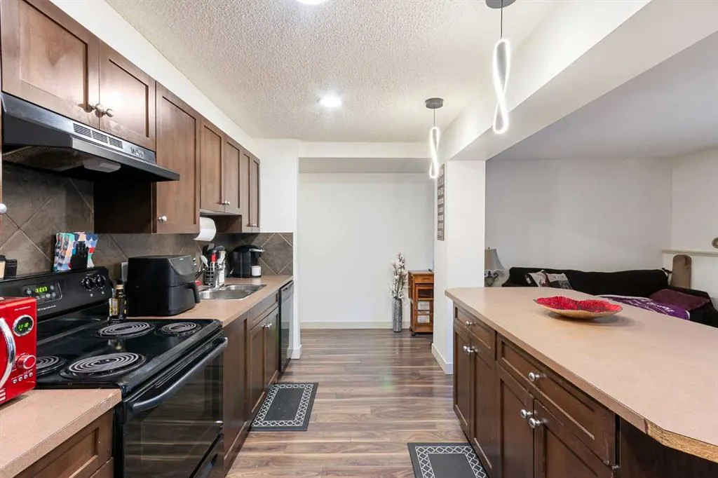 1836 12 Avenue SW, #103