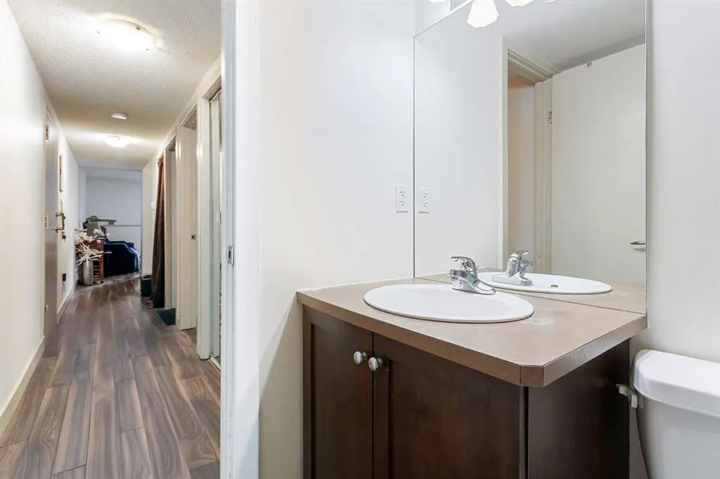 1836 12 Avenue SW, #103
