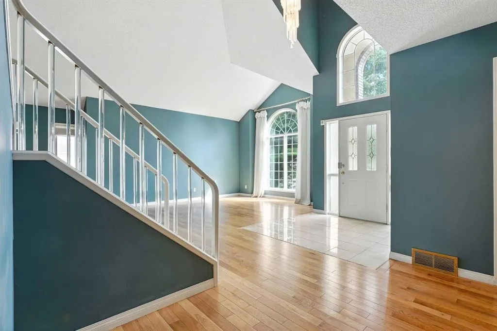 3 Varsity Ridge Terrace NW