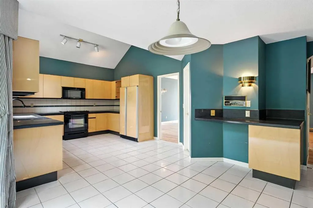 3 Varsity Ridge Terrace NW