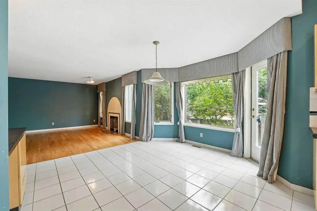 3 Varsity Ridge Terrace NW
