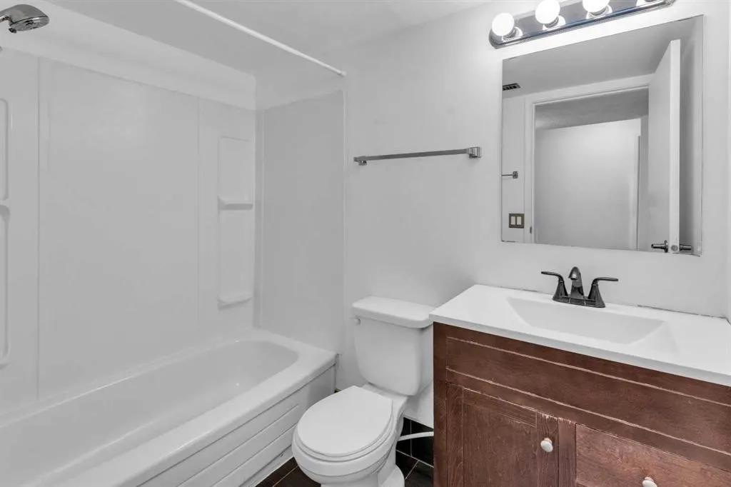 4527 73 Street NW, #5