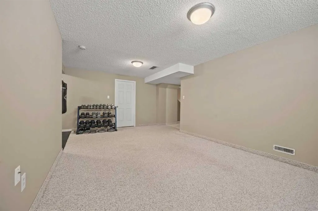 71 Somercrest Close SW