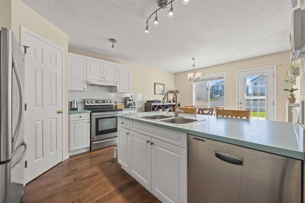 71 Somercrest Close SW