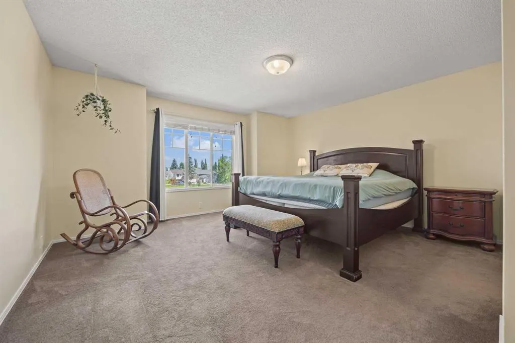 71 Somercrest Close SW