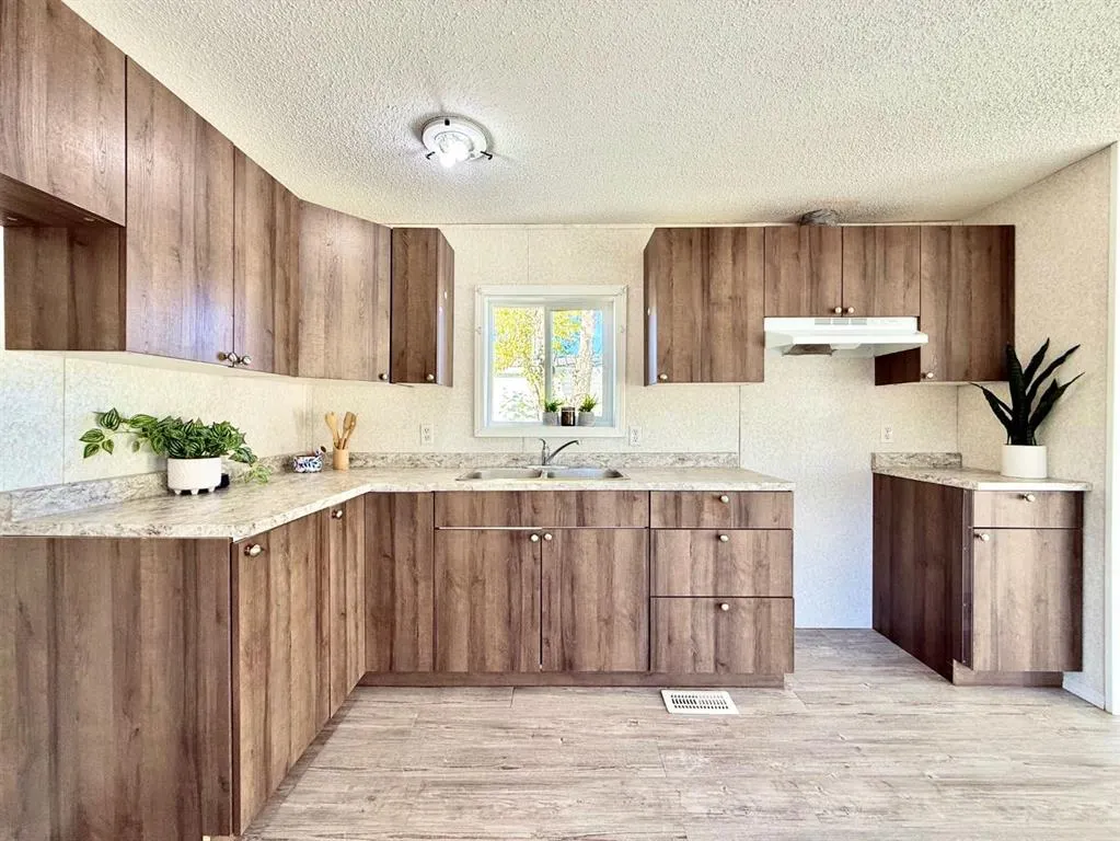 9531 98 Street, ##5