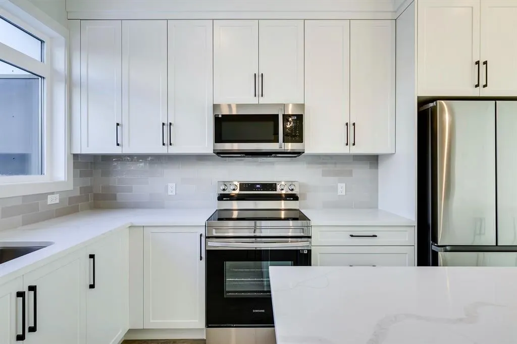 85 Royal Elm Green NW