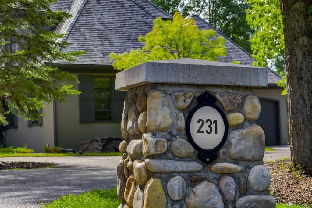231 Aspen Green